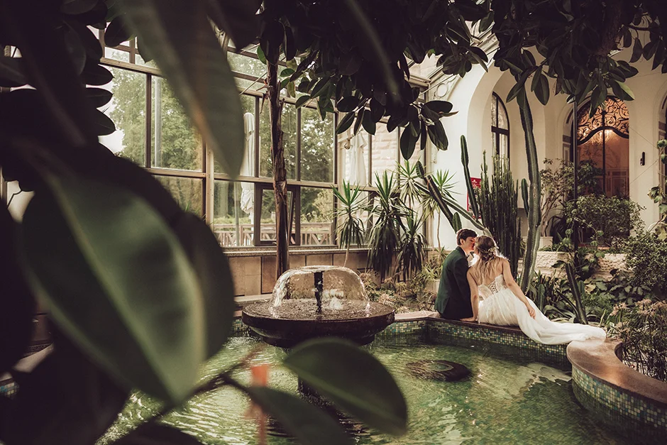 Sesja poślubna w parku