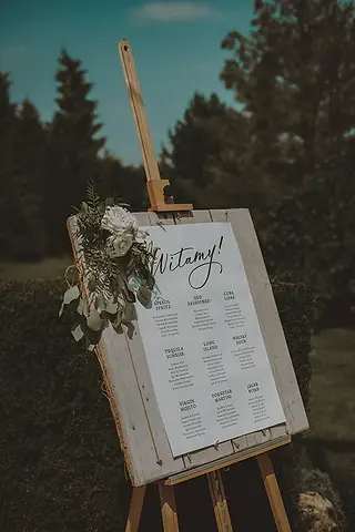 Ślub w plenerze Kraków, ślub humanistyczny Kraków, fotograf ślubny Kraków, wesele Ogród Brzoskwinia, sala weselna małopolskie, plener ślubny Morskie Oko, plener ślubny w górach, Crystal Palace, Sala Weselna Tiffany,  Pałac Goetz, Pałac pod Baranami, Dwór Sieraków, Stara zajezdnia Kraków, Cztery Kadry, Malachite Meadow, Marcin Orzolek