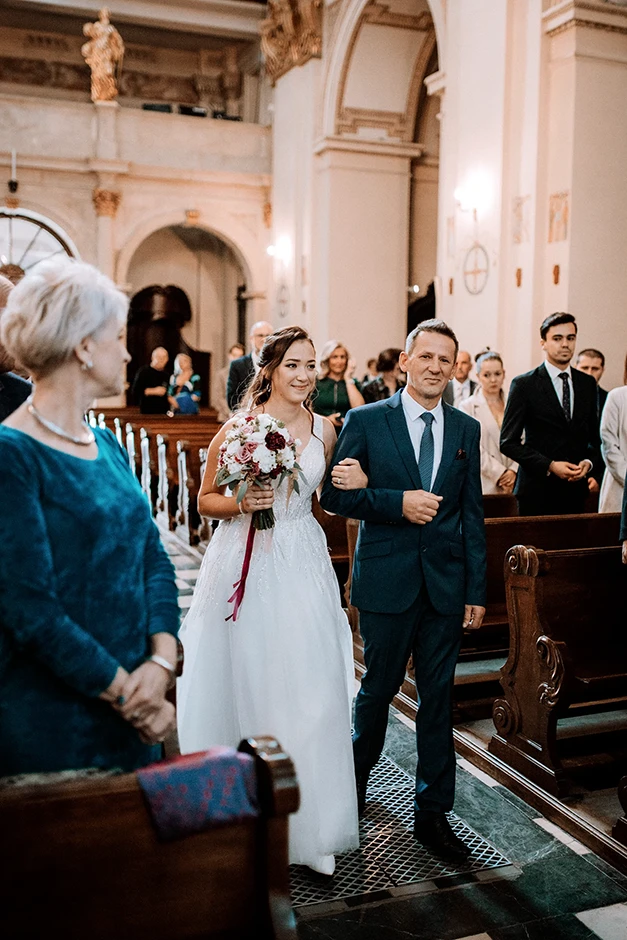 Ślub Opactwo Benedyktynów, ślub Tyniec, wesele Kraków, sala weselna Kraków, wesele Qrudo, sala weselna małopolskie, wesele Akacjowy Dwór, Krakowski Dom Weselny, Dom Weselny u Niedźwiedzia, wesele Hotel Stary, wesele Pałac Minoga, fotograf ślubny Kraków, dj Kraków, zespól weselny Kraków