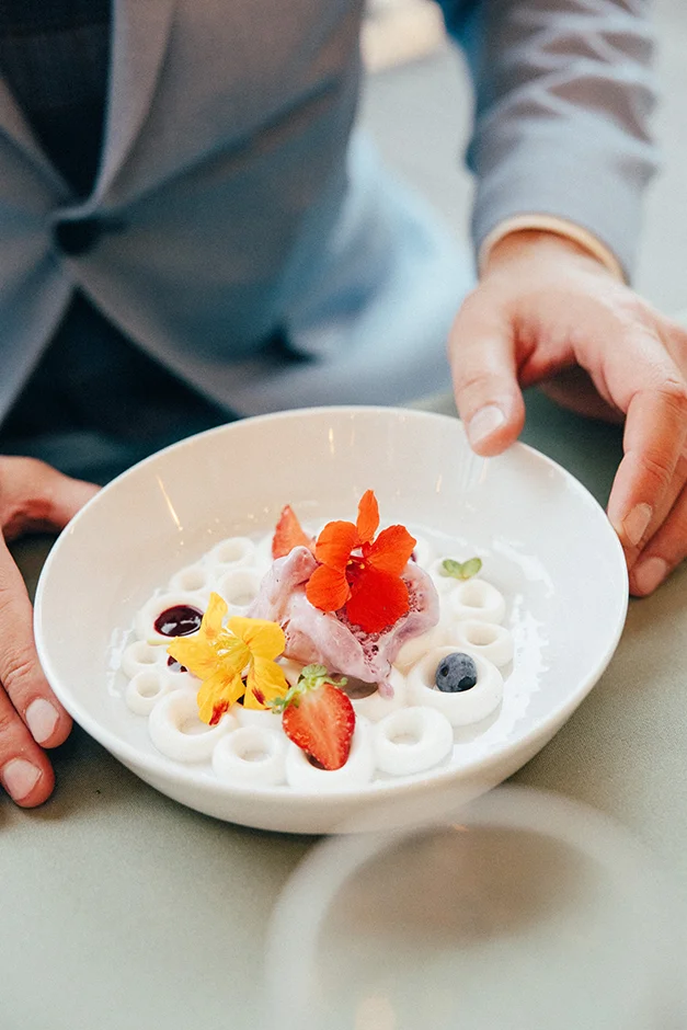 Plener ślubny w Winnicy, Ślub kościelny w plenerze, Winnica Jura, sala weselna, kamerzysta, fotograf, Kraków