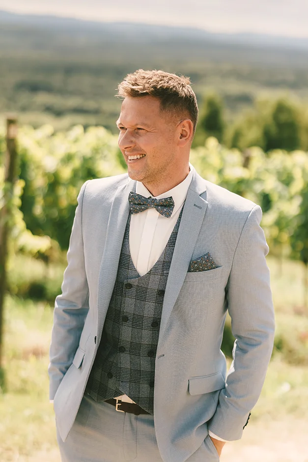 Plener ślubny w Winnicy, Ślub kościelny w plenerze, Winnica Jura, sala weselna, kamerzysta, fotograf, Kraków