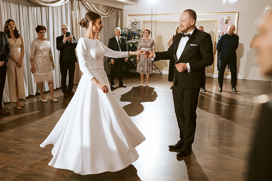 Dworek Mariański, sala weselna Częstochowa, fotograf Częstochowa, zespół weselny Częstochowa, dj Częstochowa, kamerzysta Częstochowa