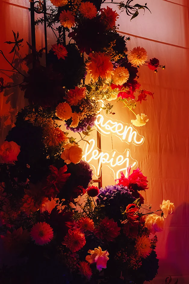 Fotograf Koniaków – naturalny reportaż ślubny Agaty i Marka w Pod Ochodzitą, emocje i górski klimat