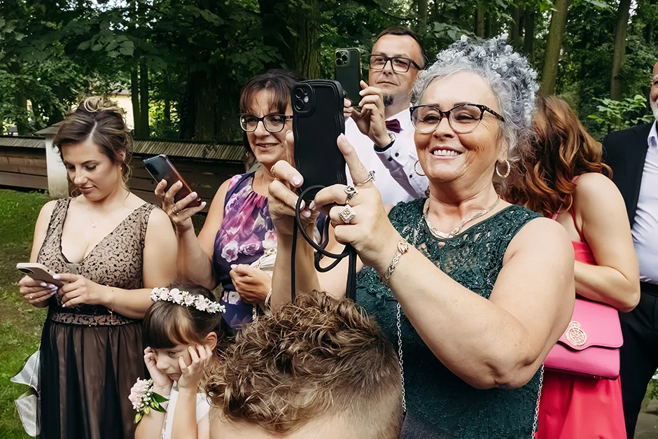 Kamerzysta na wesele, fotograf na ślub, sala weselna