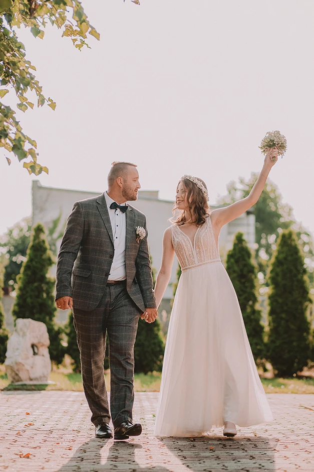 Sala weselna Lubliniec, fotograf Lubliniec, kamerzysta Lubliniec, zespół weselny Lubliniec, dj Lubliniec, atrakcje weselne Lubliniec, fotograf ślub Lubliniec