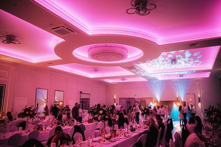 Arkadia Żory. Naturalna fotografia ślubna, elegancka sala i wyjątkowa atmosfera przyjęcia.