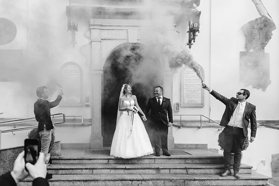 Sala weselna Kraków, fotograf Kraków, kamerzysta Kraków, dj Kraków, zespół wesele Kraków, atrakcje na wesele Kraków, fotograf ślubny Kraków