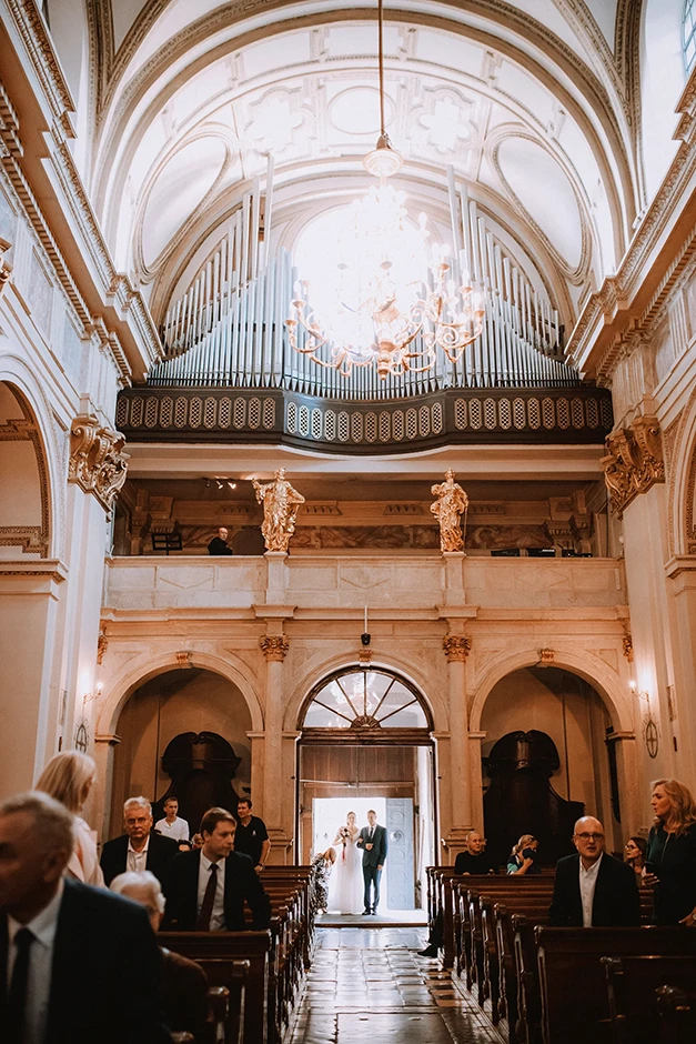 Ślub Opactwo Benedyktynów, ślub Tyniec, wesele Kraków, sala weselna Kraków, wesele Qrudo, sala weselna małopolskie, wesele Akacjowy Dwór, Krakowski Dom Weselny, Dom Weselny u Niedźwiedzia, wesele Hotel Stary, wesele Pałac Minoga, fotograf ślubny Kraków, dj Kraków, zespól weselny Kraków