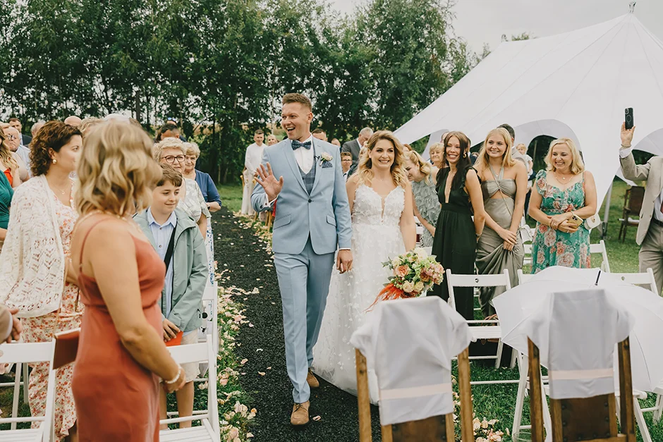 Plener ślubny w Winnicy, Ślub kościelny w plenerze, Winnica Jura, sala weselna, kamerzysta, fotograf, Kraków