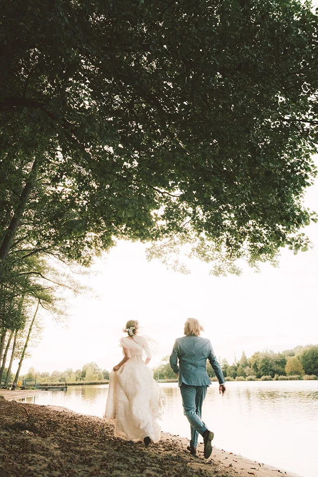 Ślub plenerowy z widokiem na jezioro śląsk, fotograf i kamerzysta