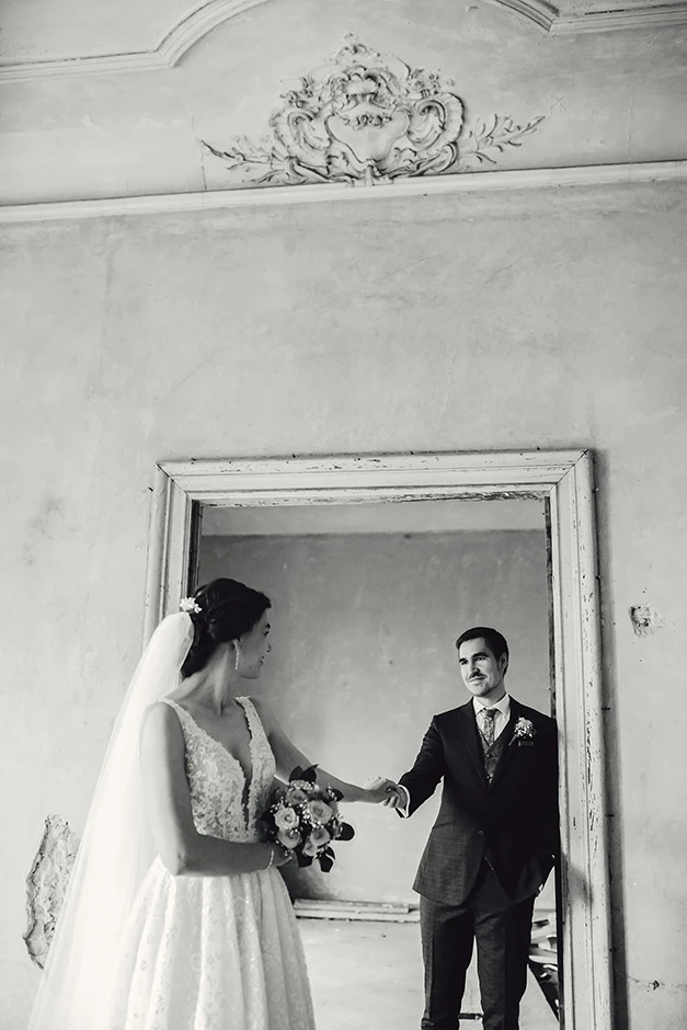 Sesja ślubna Krowiarki, pałac w Krowiarkach, miejsce na sesję ślubną sesja ślubna w pałacu, fotograf śląsk
