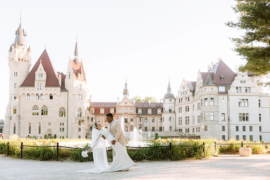 Zamek Moszna, sesja ślubna, fotograf ślubny, kamerzysta na wesele, pozy ślubne, fotograf śląsk, kamerzysta śląsk