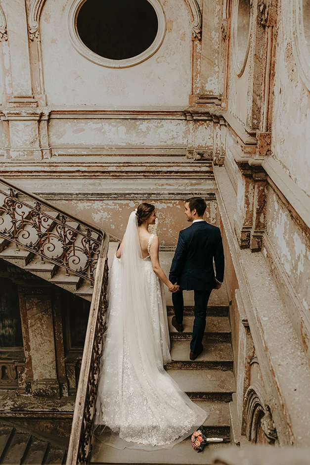 Sesja ślubna Krowiarki, pałac w Krowiarkach, miejsce na sesję ślubną sesja ślubna w pałacu, fotograf śląsk