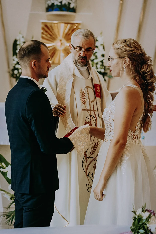 Ceglany dom Herby, dj Rafał Maroń, Kościół Olszyna, fotograf Lubliniec, fotograf Ślubny Herby, fotograf ślubny Blachownia, Karolina Dąbrowska fotografia, Rafał Skowronek fotograf, Fleszka Studio, Dom Przyjęć Paradise, Dom Przyjęć Finezja, Dom Przyjęć Wiktoria, Arkadia Sala Bankietowa, fotograf ślubny śląsk, fotograf ślubny Zabrze, fotograf ślubny Bytom