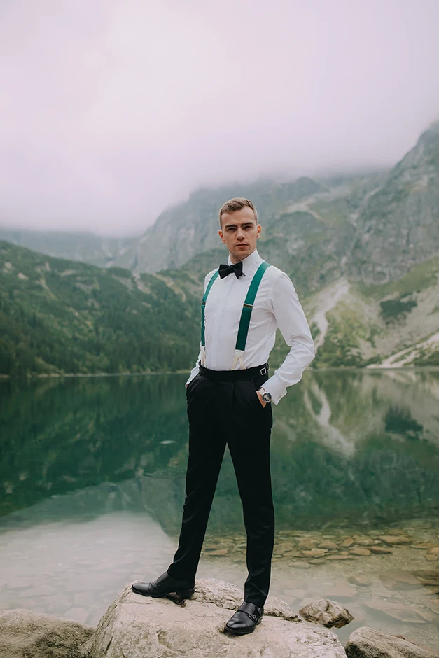 Ślub w plenerze Kraków, ślub humanistyczny Kraków, fotograf ślubny Kraków, wesele Ogród Brzoskwinia, sala weselna małopolskie, plener ślubny Morskie Oko, plener ślubny w górach, Crystal Palace, Sala Weselna Tiffany,  Pałac Goetz, Pałac pod Baranami, Dwór Sieraków, Stara zajezdnia Kraków, Cztery Kadry, Malachite Meadow, Marcin Orzolek