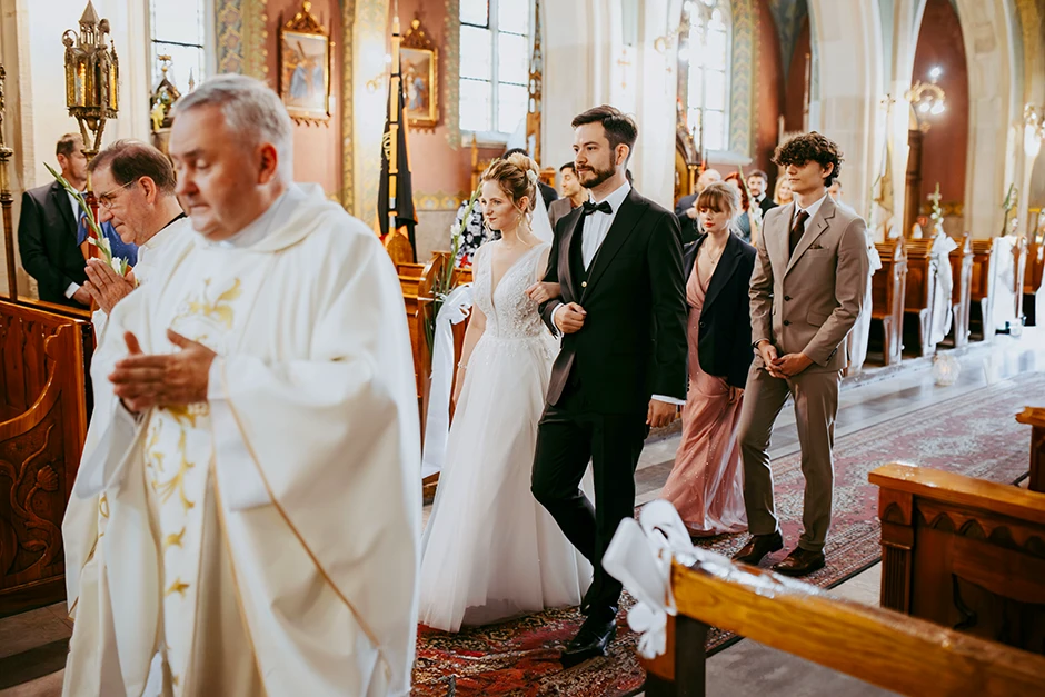 Sala weselna Libiąż, Sala Bankietowa Aframon Libiąż , fotograf Libiąż, kamerzysta Libiąż, dj Libiąż, zespół weselny Libiąż, Daniel Bogusz, sesja ślubna Zamek, sesja Lipowiec