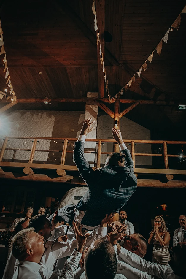 Kaplica Świętego Jana Nepomucena, Gościniec Nałęże, fotograf Jaworze, Dj. Karkut, fotograf śląsk, fotograf Gliwice, fotograf Bielsko-Biała, ślub Jaworze, sala weselna śląsk, fotograf Żory, Kaplica Świętego Jana Nepomucena, Gościniec Nałęże, fotograf Jaworze, Dj. Karkut, fotograf śląsk, fotograf Gliwice, fotograf Bielsko-Biała, Gościniec Szumny, Koralowa Sala Bankietowa, Dom Weselny Radosna, Sala Weselna Romeo i Julia, Kamil Szmidla, Mariusz Muzyk