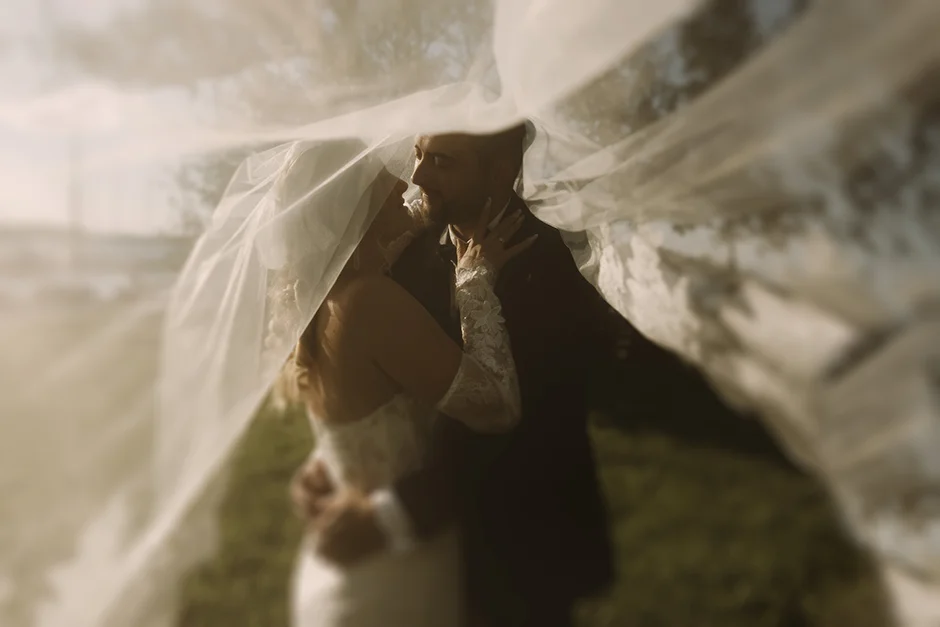 Kamerzysta na wesele, fotograf na ślub, sala weselna