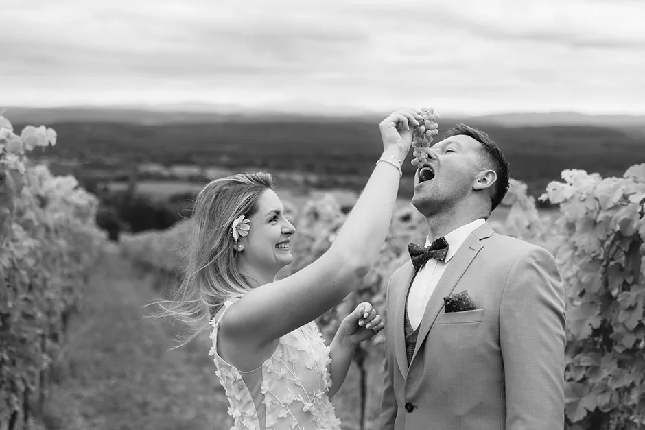 Plener ślubny w Winnicy, Ślub kościelny w plenerze, Winnica Jura, sala weselna, kamerzysta, fotograf, Kraków