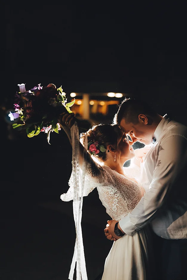 ALT: Reportaż ślubny Joanny i Kamila w Wiśle, naturalne kadry i emocje uchwycone podczas przyjęcia w Stoku