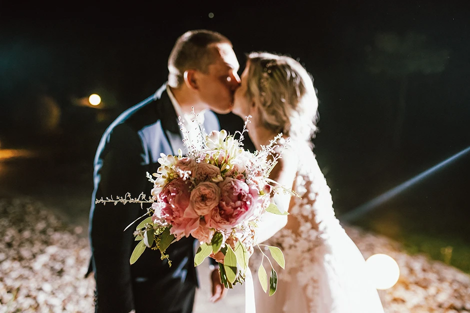 Sala Orchidea, Wesele Orchidea, Sala Bankietowa Orchidea, Zespół Fantazja, Plener ślubny Krowiarki, plener ślubny pałac w Krowiarkach, sesja Krowiarki, fotograf Częstochowa, fotograf Włoszczowa, fotograf Piotrków, fotograf ślubny Częstochowa, sala weselna Włoszczowa, sala weselna Częstochowa, sala weselna Radomsko, fotograf Radomsko