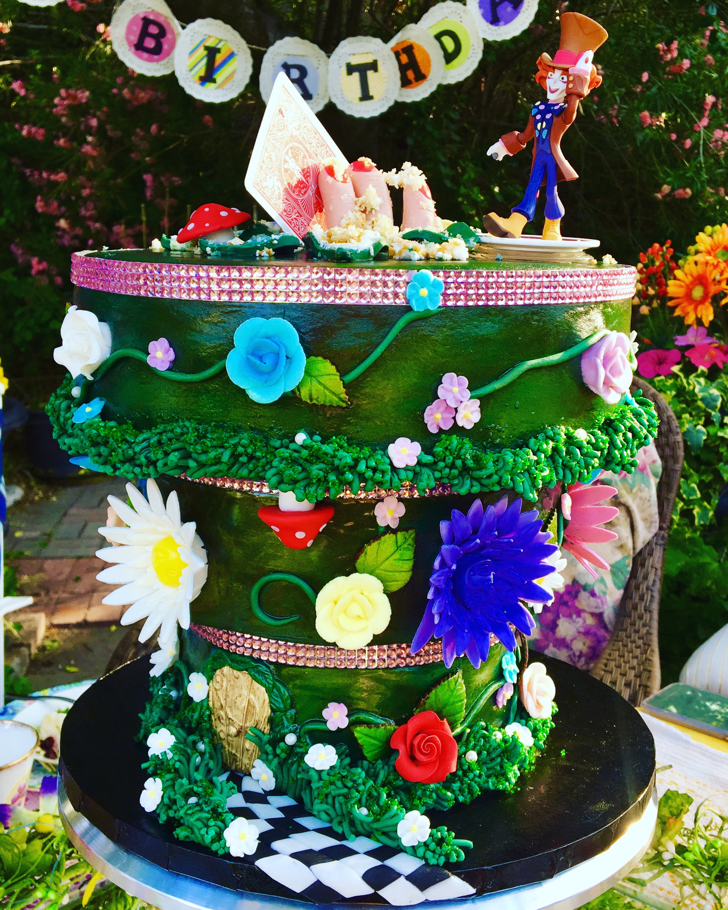 MAD HATTER CAKE