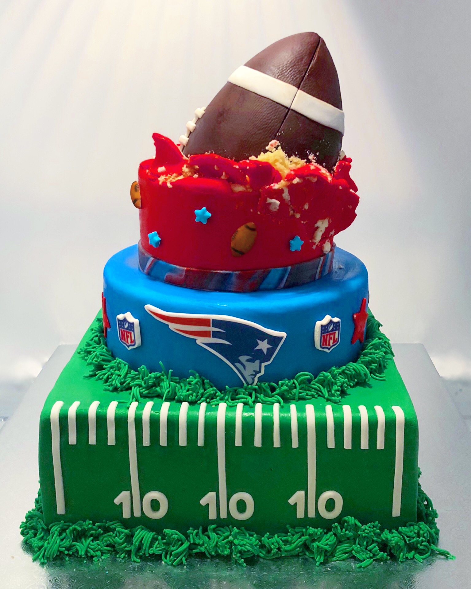 NFL CAKE