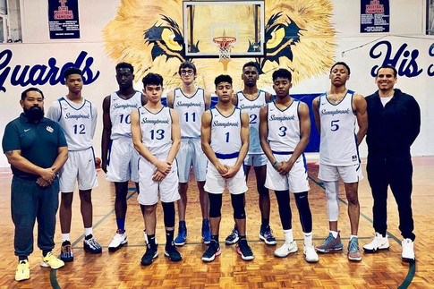 18'19' Boys Varsity Basketball.jpeg