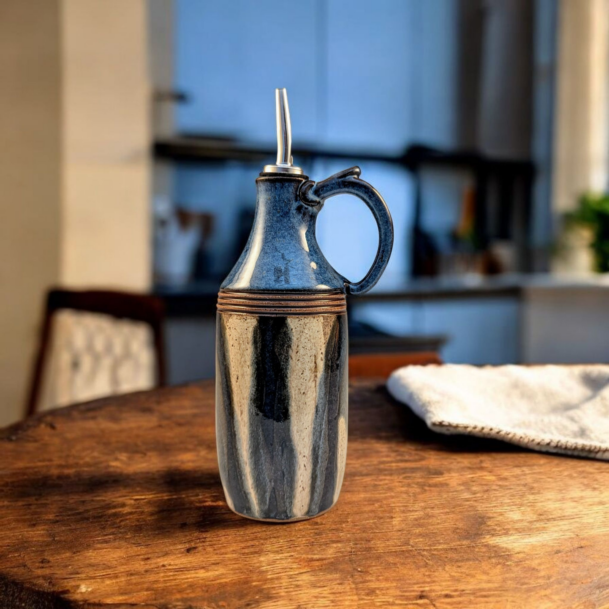 Lizzy Jasper oil bottle