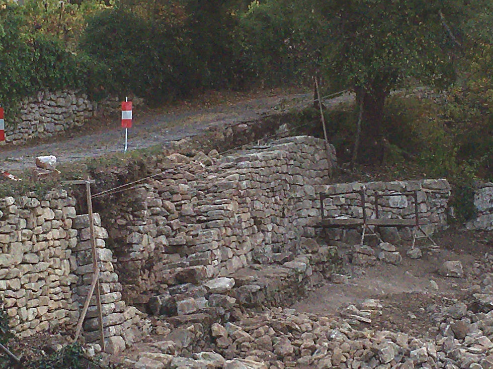 Miniature : SOUTENEMENT ROUTIER
