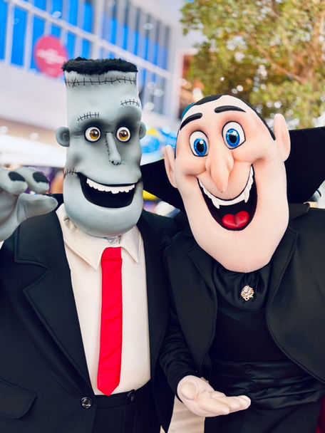 Location de mascottes pour Halloween, Dracula, Frankenstein, Hotel Transylvania