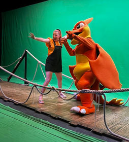 Location de mascotte de Dracaufeu, Pokemon. Meilleures mascottes en France et en Belgique