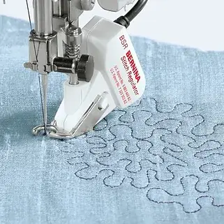 Miniatyrbild: Bernina 790 PRO