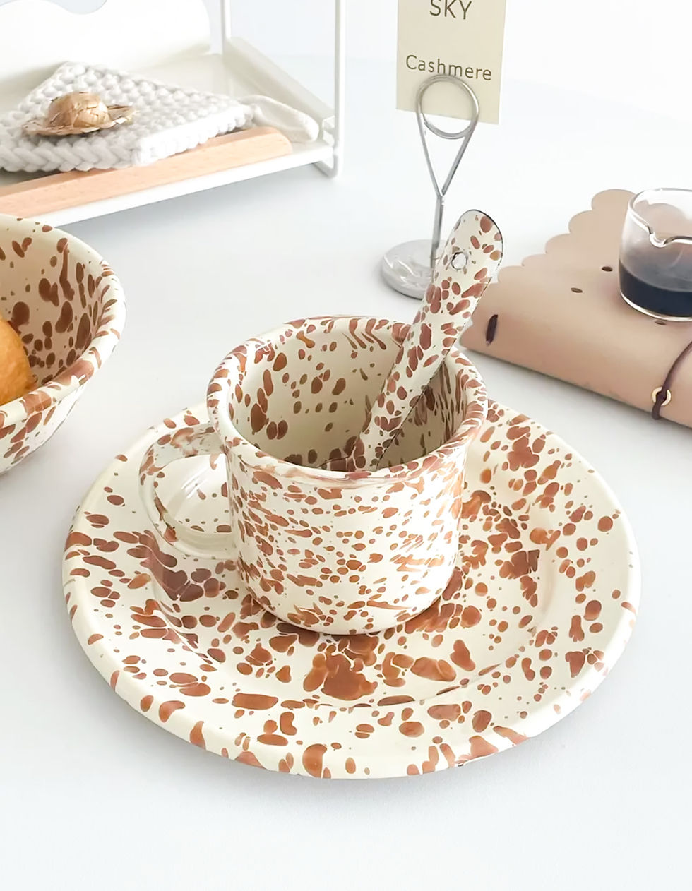 Thumbnail: Latte Enamel Set