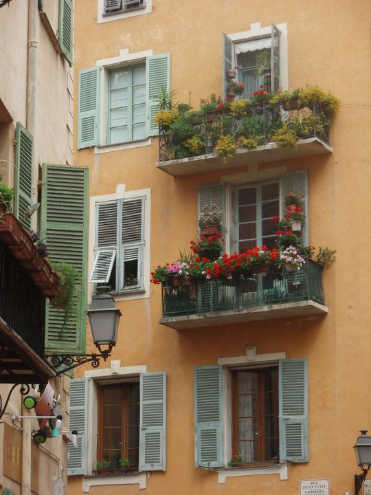 Niza, Francia