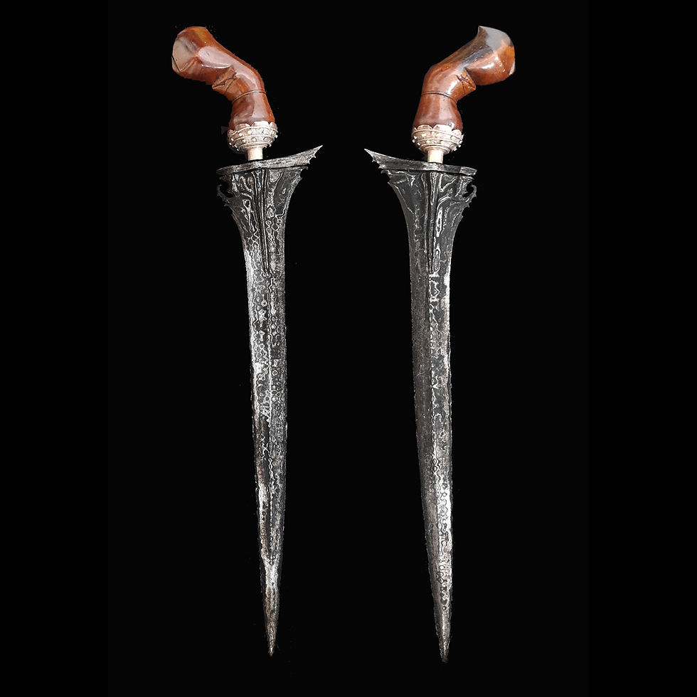 Thumbnail: Antique Bugis Sapukala keris, kris – Old Sapukala wilah Tritik pamor