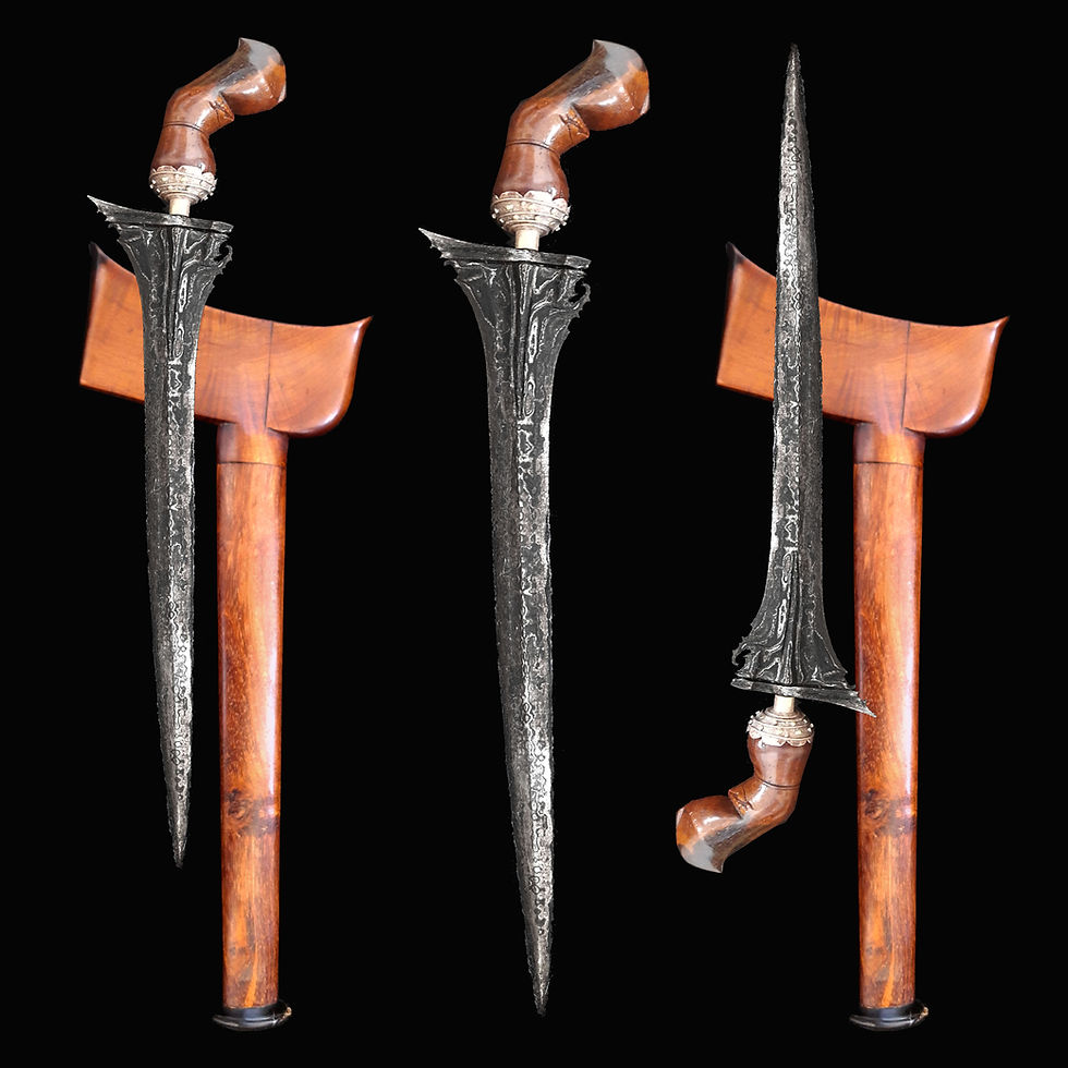 Thumbnail: Antique Bugis Sapukala keris, kris – Old Sapukala wilah Tritik pamor
