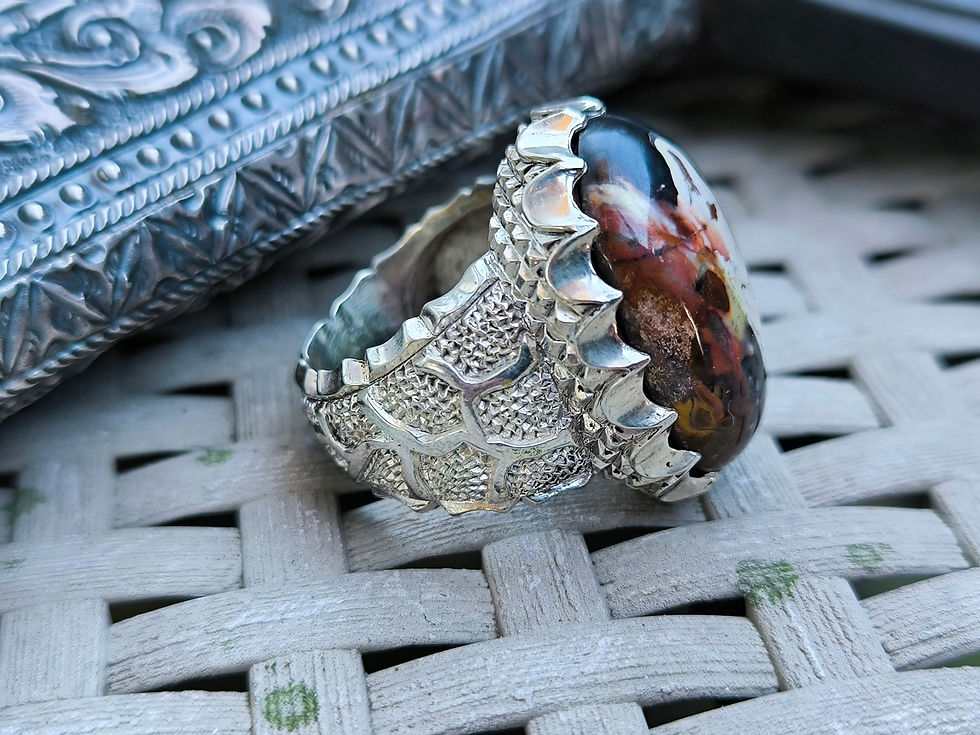 Thumbnail: Spiritual powerful silver ring with a Panca Warna Garut Edong Chalcedony stone