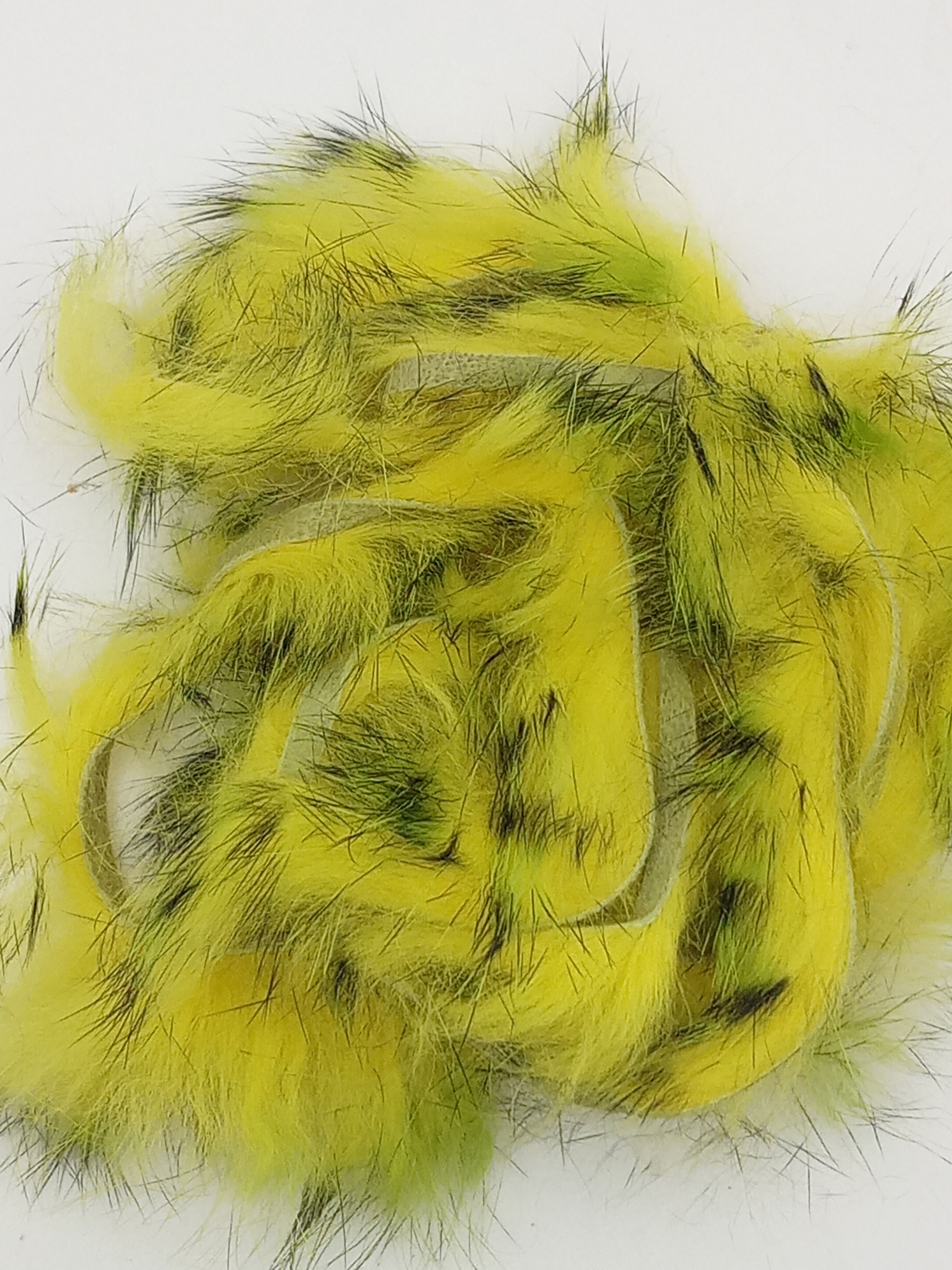 Lanière de peau de lapin 3mm jaune/noir