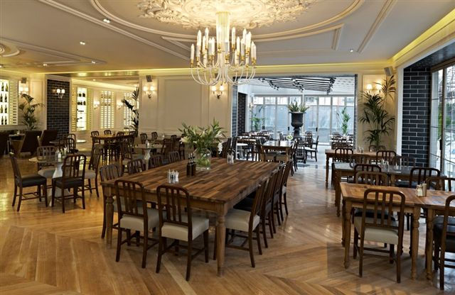 Üst Salon