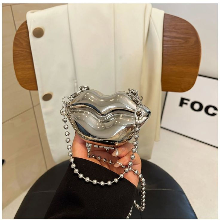 Lip Silver