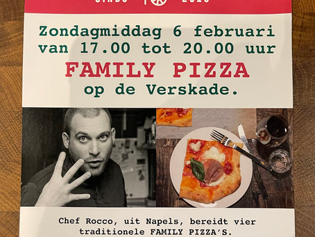 Family pizza bij de Kiss-Bakery Zaandam.