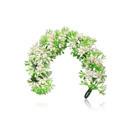 Floral hair accessory, half-circle design, white flowers