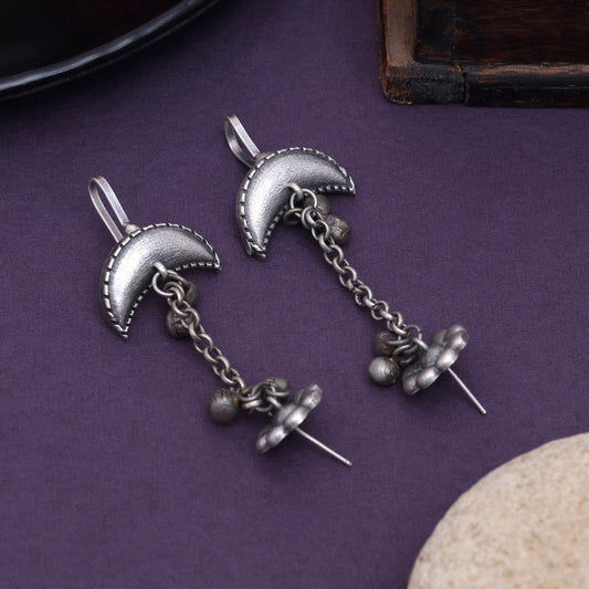 Elegant silver oxidised dangle earrings