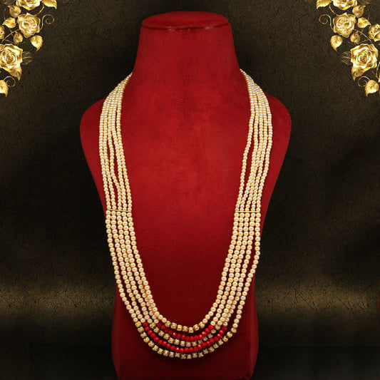 Elegant pearl beaded necklace