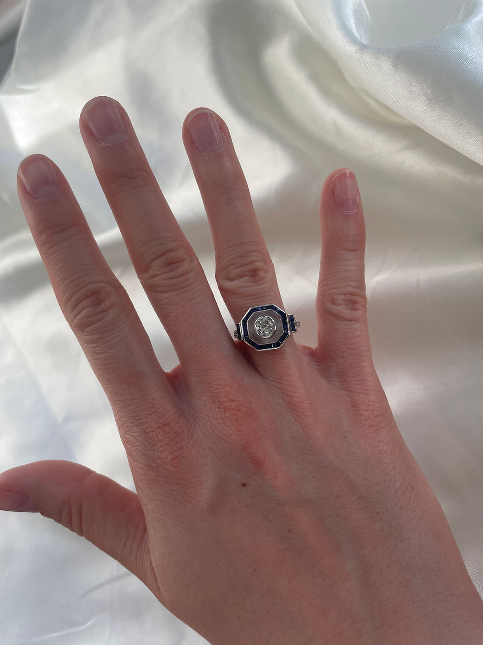 Thumbnail: Diamond and Sapphire Target Ring