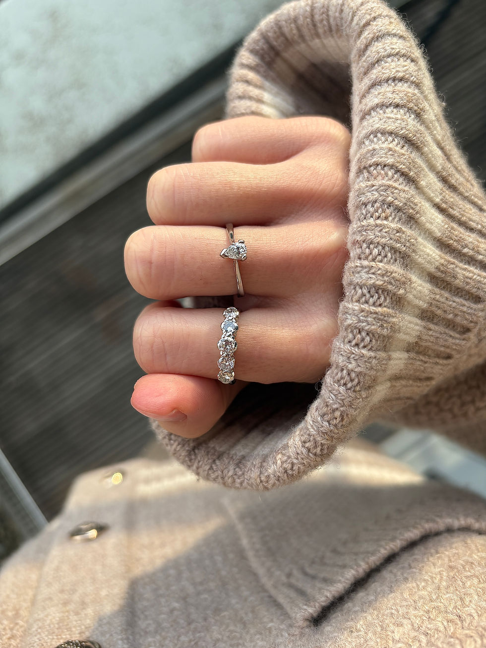 Thumbnail: Platinum 5 Stone Diamond Ring