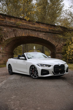 4 SERIES NEW WHITE SVA -11