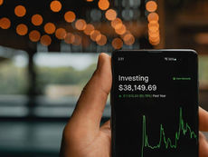 I Took 10 Free Investing Courses — Only One Made Sense (And It Was AI-Powered)