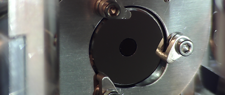 XUV delay unit with attosecond time resolution